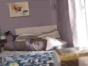 一个清纯萝莉妹被老司机骗了内射 最后嚎啕大哭看了都心痛