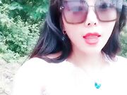 爆乳户外美娇娘性感情趣诱惑公园勾引散步路人 马路中央爆菊口爆激情潮吹