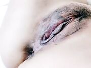 兄弟们快来看 肥逼大屁股随便玩 给逼逼拔罐子把她逼逼吸肿 道具插进逼逼看子宫