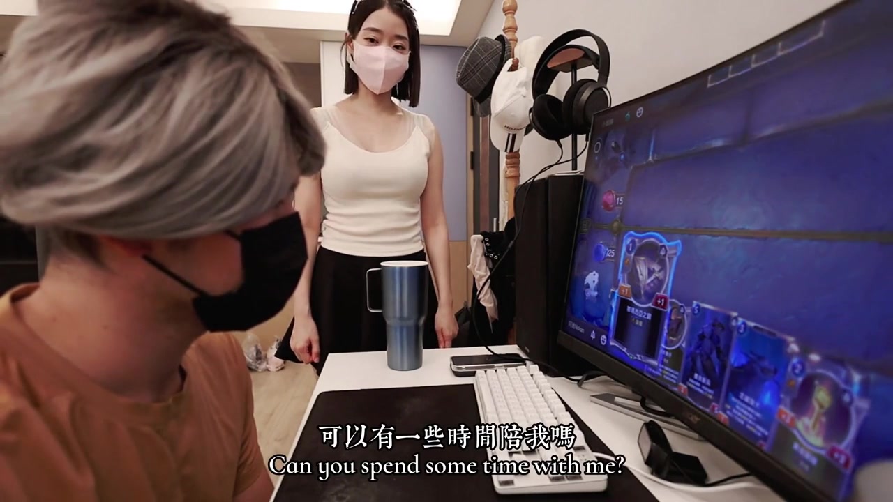 跟老公吵架，只好约炮友出来打炮