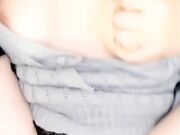 清纯漂亮美女17岁雨季直播大秀 双人激情啪啪