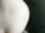 老婆不在家大神找来黑丝美女同事在厨房就开干