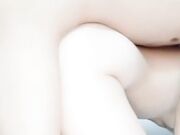 良家少妇 在家里夫妻秀 口交 躺在床上被大鸡巴猛猛的操 后入 女上位各种姿势操