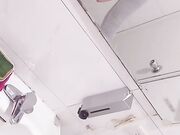 露脸性爱私拍_吃完晚餐还想吃鸡巴就到厕所解决了应该没让朋友等太久