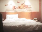 约了个腿上纹身双马尾萌妹子啪啪 口交上位骑坐抽插抬腿侧入晃动奶子