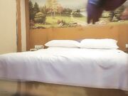 3000网约外围女神，直播间二选一留下甜美小姐姐，肤白貌美，身材样貌极品，佳人相伴水乳交融