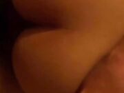 趁老婆出差约她气质漂亮的美女闺蜜家中吃饭 酒后乱性半推半就把她给上了