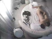 闷骚大奶眼镜妹性欲旺盛睡醒就要啪啪啪男友一动不动妹子全程主动舔硬肉棒