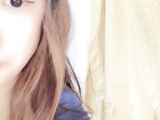 学生制服妹妹和小鲜肉男友 绝美一线天白虎穴 一看就流鼻血 无套插爽翻天 射一胸