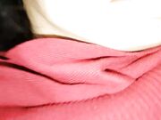 街头尾随眼镜女友到出租房激情啪啪 妹子逼毛好浓密 水太多几次多滑出