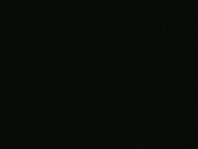 把小骚逼抠的神魂颠倒淫水直流 露脸主动舔弄大鸡巴 无套上位表情好骚