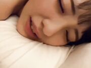 身材娇小，小贫乳，小嫩穴，被大肉棒无套输出，内射