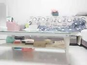 老哥约了个少妇上门啪啪 口交搞硬沙发上大力猛操