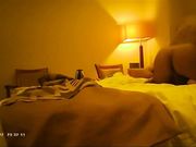 身材苗条雪白大奶子援交妹各种体位