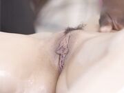 调皮的金发骚逼向她的按摩师要求一个爽翻的按摩我必须满足他