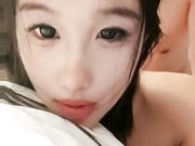 气质小姐姐 酒店被炮友狠狠干 各种姿势轮番操 猛怼屁股爽翻 表情很是享受