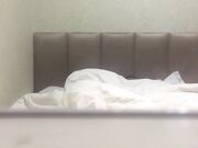 约炮出轨学妹 一定要套戴哦 偷拍视角