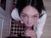 对儿子产生了感情，并给了他有史以来最棒的性爱体验