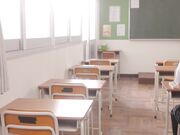 青春期的暑假 青梅竹马嬉戏接吻1