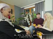 与两个性感荡妇和的淫荡三人行