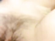 年轻的小情侣电竞酒店开房激情啪啪给狼友看 全程露脸互动撩骚听指挥