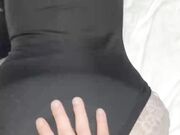 约操牛仔裤紧身衣美胸姐姐