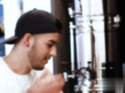 我同学的继母帮我减轻作业压力看起来非常不错