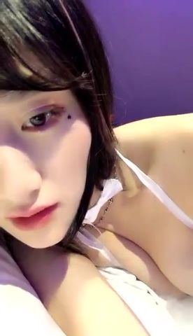 粉逼美女小米粒和老公在宾馆