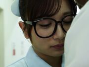 尽管已订婚 却无法抗拒渣男的诱惑 疯狂展开的NTR住院生活1