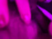 超短裙搭配半乳装一起去KTV唱歌包间内让她美穴对着门口服务员路过偷看一览无遗