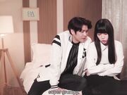 完美女友出轨男友死党忘我性爱高潮迭起