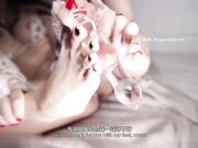 豹力榨精听话都射脚脚上豹豹女士的肉棒特调时间