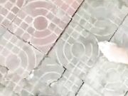 街头搭讪穿的很骚的美女撩了一会儿就跟着回家了在楼道还不让摸进了屋就骚起来了