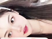 杭州某大学生校花反差婊 一线天嫩逼被各种蹂躏操