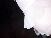 真实乱伦原创接妹妹放学 在学校大门口的石凳上扒光开操 内射