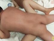 私密按摩 绿帽男把媳妇带给哥们一起群P自己老婆