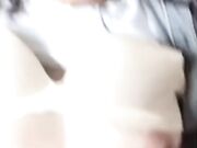 父女乱伦 我的女儿逼好嫩 父亲掰开女儿的牛仔裤大屌无情插入乱伦内射