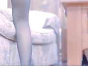 极品爆乳网红美少女软软趴在床单上VIP会员版 看片受不了沙发自慰玩无毛嫩穴 妩媚呻吟