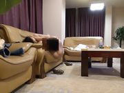 97年性感娇小丝袜美女沙发上被壮男各种姿势不停狂操,高潮来临淫叫不止大喊：我要,你用力操,好爽,你好厉害X!