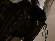 商场厕拍妹子抹完还要闻一闻