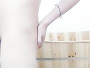 花瓜自慰棒插穴还玩滴蜡