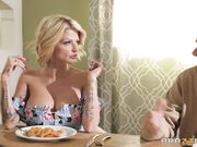 继母那无法抗拒的大奶和湿穴