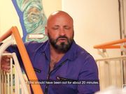 光头佬用精液填满少妇的嫩穴