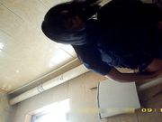 女厕偷放摄像头偷拍年轻美眉