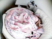 干完休息时又被扛起狠狠操了一次