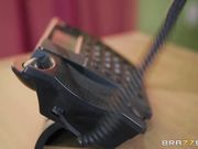 用大屌的抽插来测试她的注意力