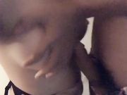 楼道内露出自摸挑逗饥渴淫叫