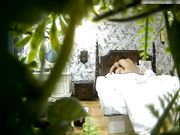 开始很矜持后来热情似火自己摇