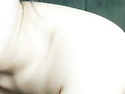 床上全是新买的自慰按摩器呢