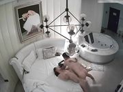 强壮纹身男把小三搞到高潮淫叫